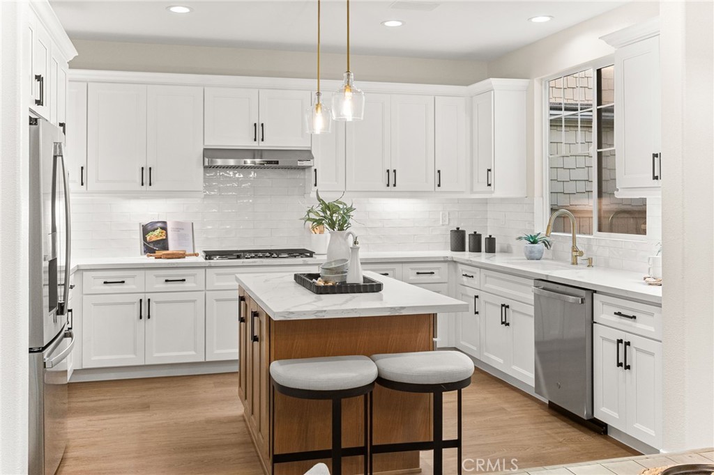 18048 Lemon Property Photo 13