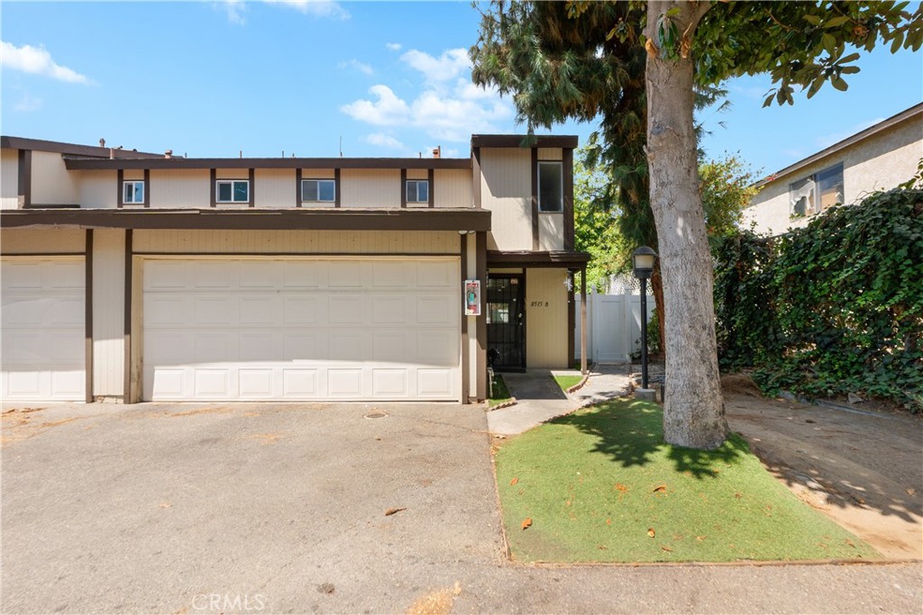 8515 Burnet #B Avenue #B Property Photo 1