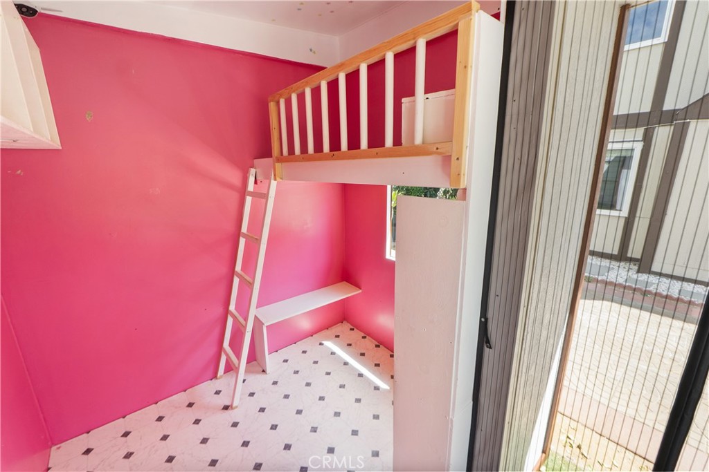 8515 Burnet #b Avenue #b Property Photo 5