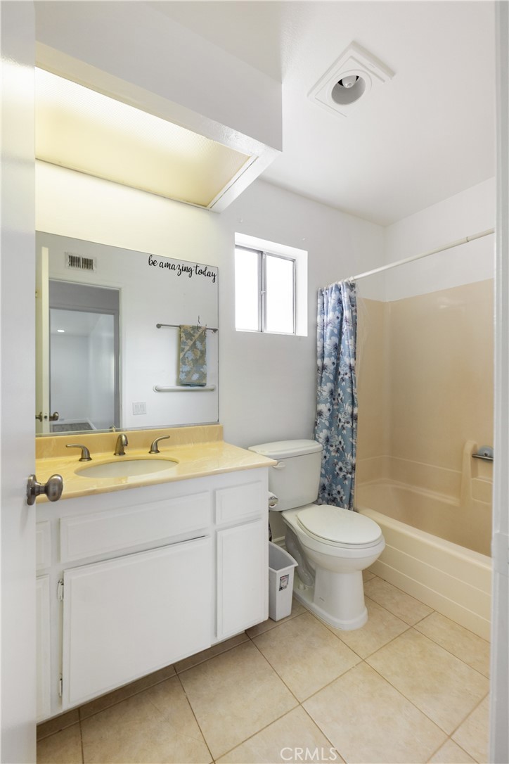 8515 Burnet #b Avenue #b Property Photo 27