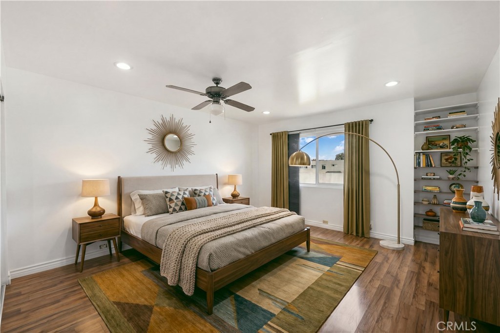 8515 Burnet #b Avenue #b Property Photo 30