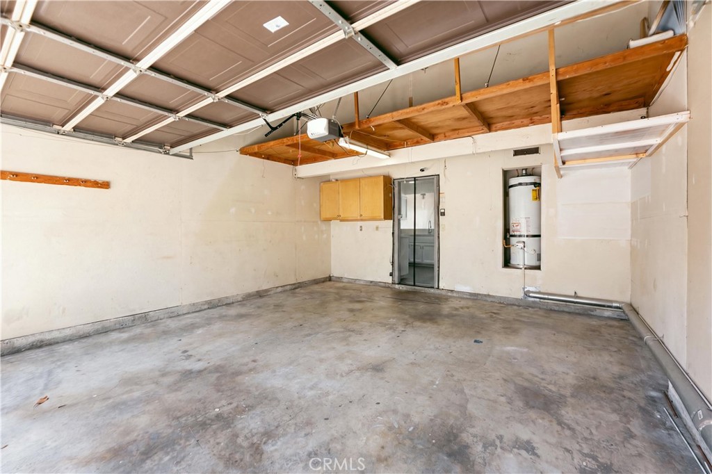 8515 Burnet #b Avenue #b Property Photo 32