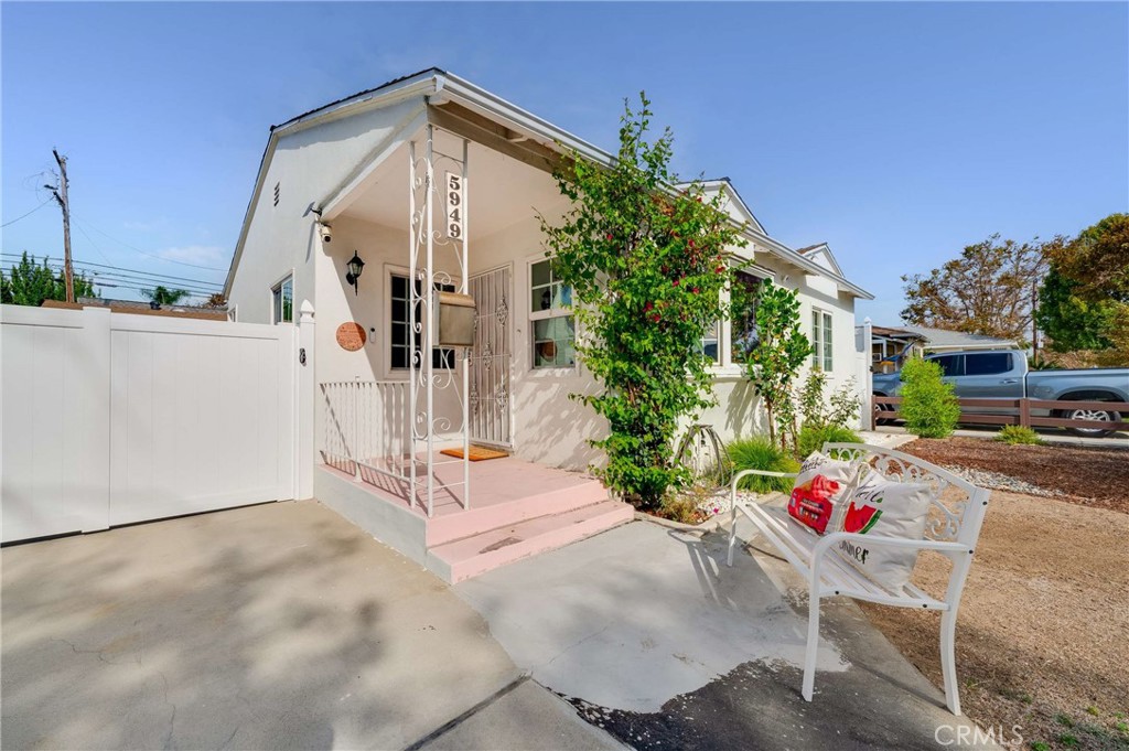 5949 Autry Property Photo 4
