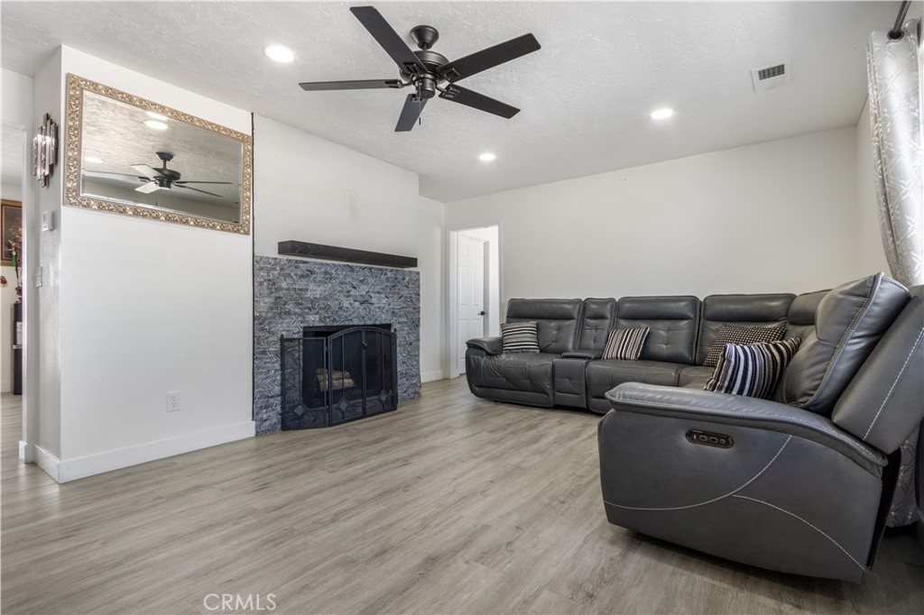18509 Yuba Property Photo 6