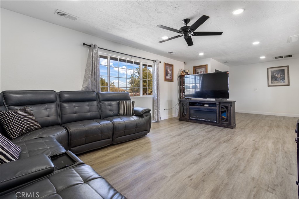 18509 Yuba Property Photo 34
