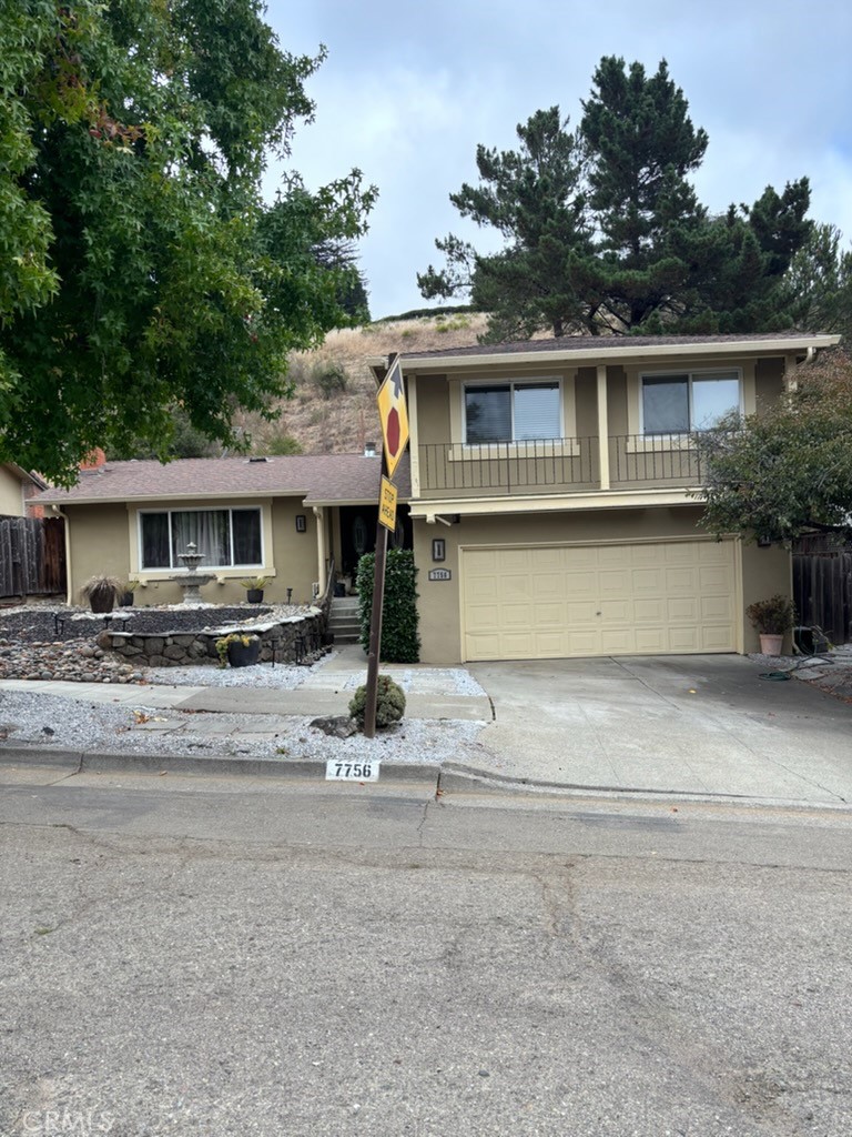 7756 Surrey Property Photo