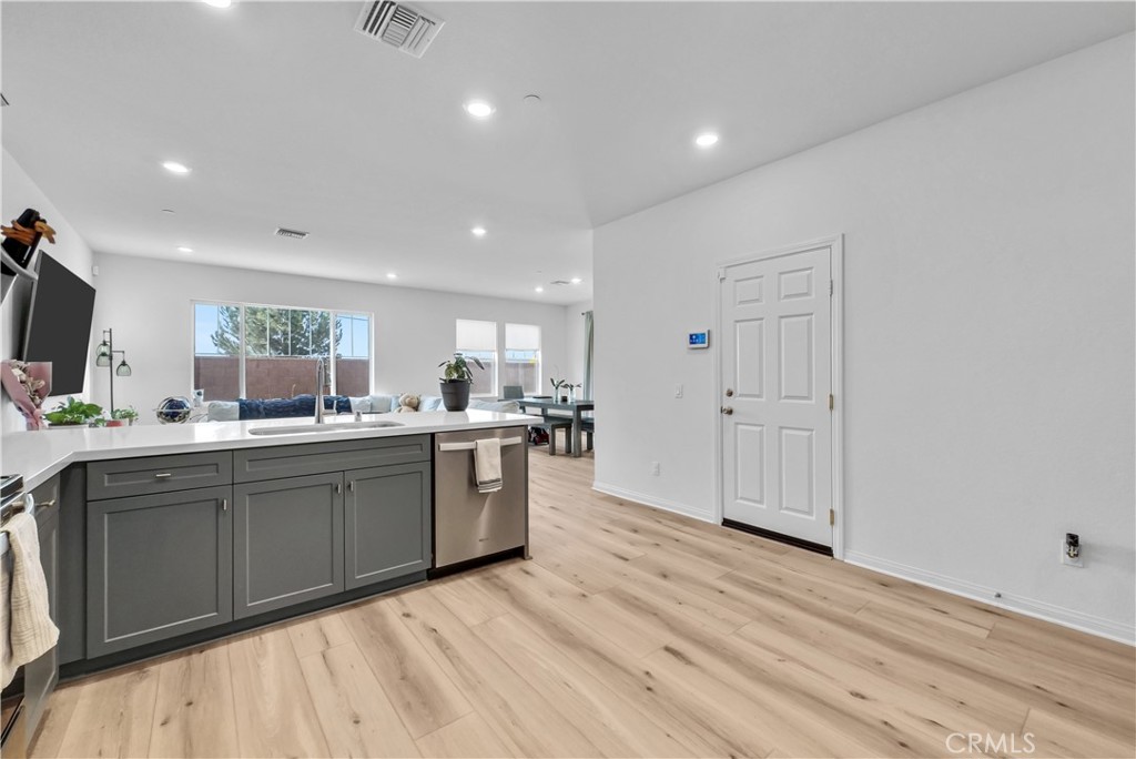 16083 Tanzinite Lane Property Photo 3