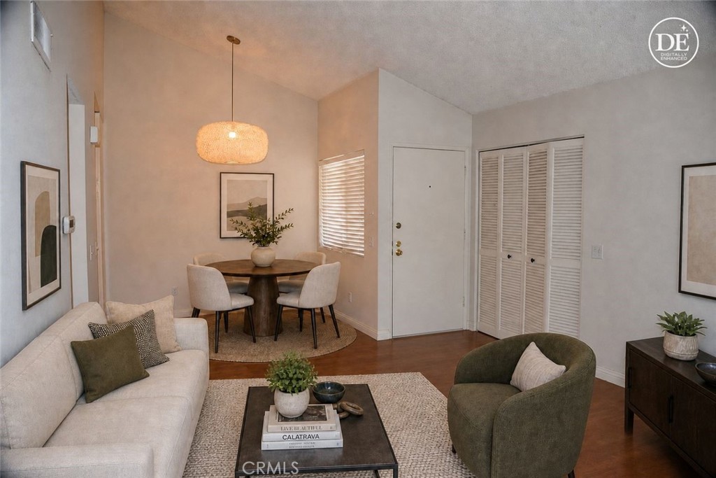 22733 Lakeway Property Photo 6