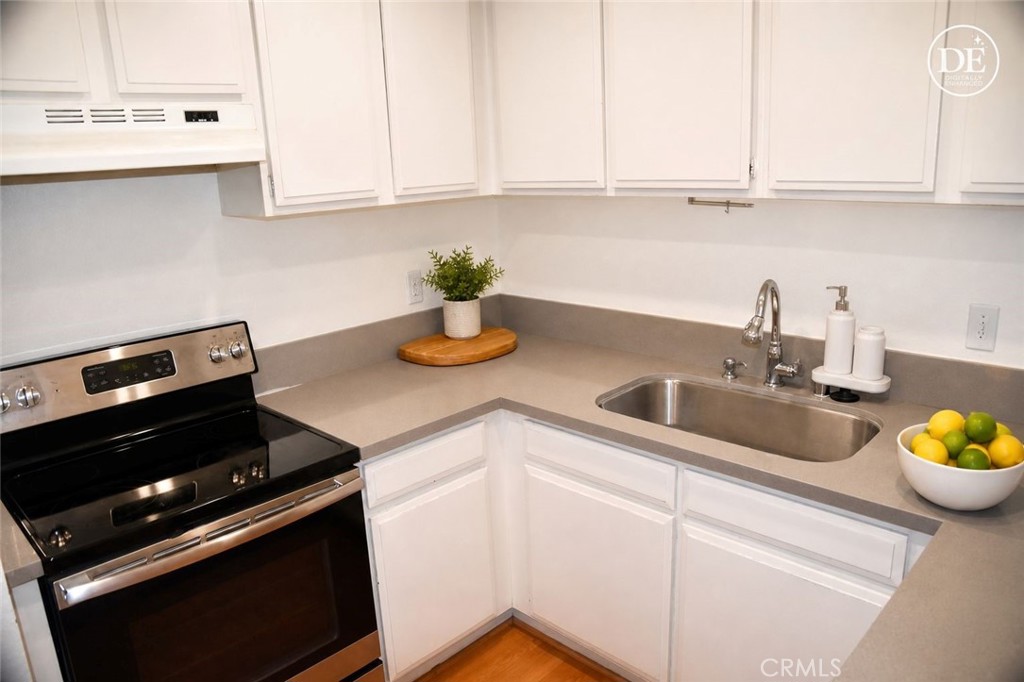 22733 Lakeway Property Photo 9