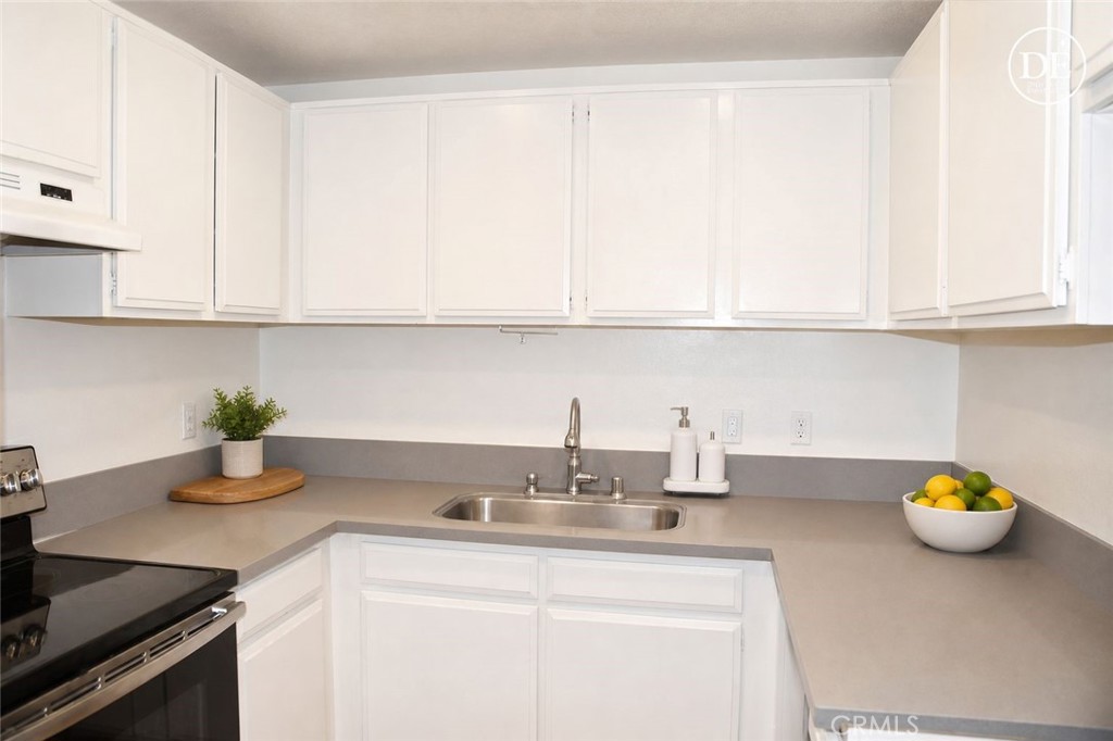 22733 Lakeway Property Photo 10