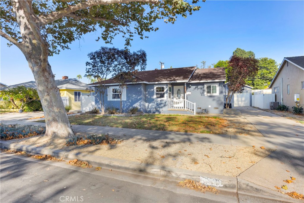 353 S Crest Property Photo 1