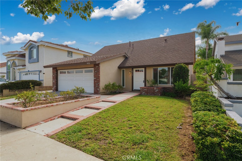 14712 Comet Property Photo 1