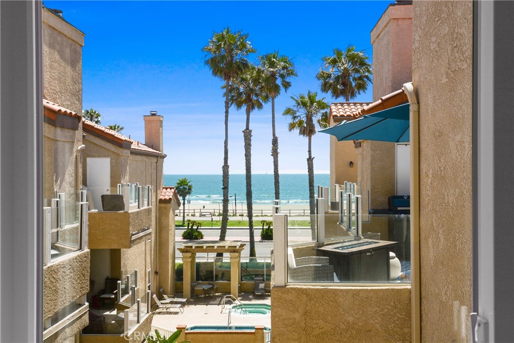 2000 Pacific Coast Hwy Apt 308 Property Photo 1