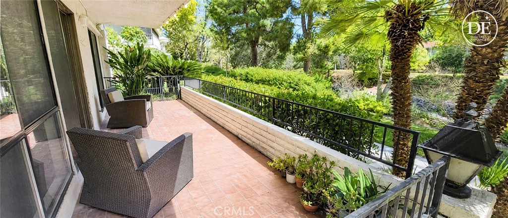 931 Avenida Majorca #a Property Photo 1