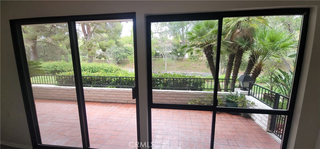 931 Avenida Majorca #a Property Photo 4