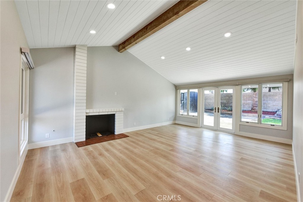 629 S Yorba Property Photo 7