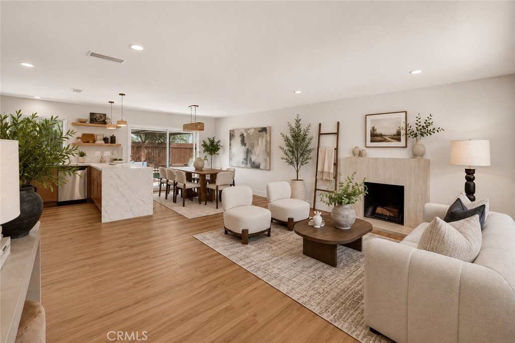 1825 Rolling Hills Property Photo 4