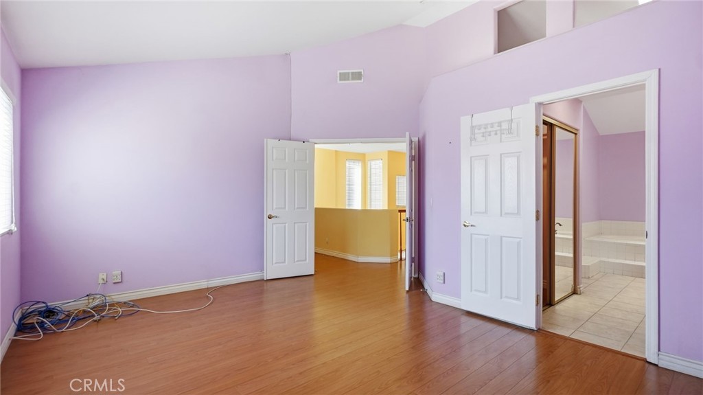 7432 Bellingham Ave Property Photo 32