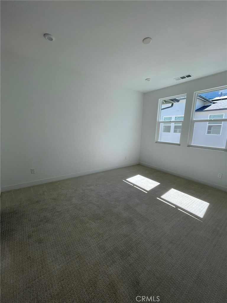 1230 W Bushell Property Photo 13