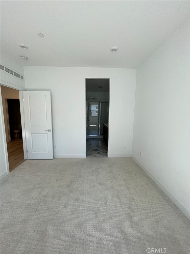 1230 W Bushell Property Photo 17