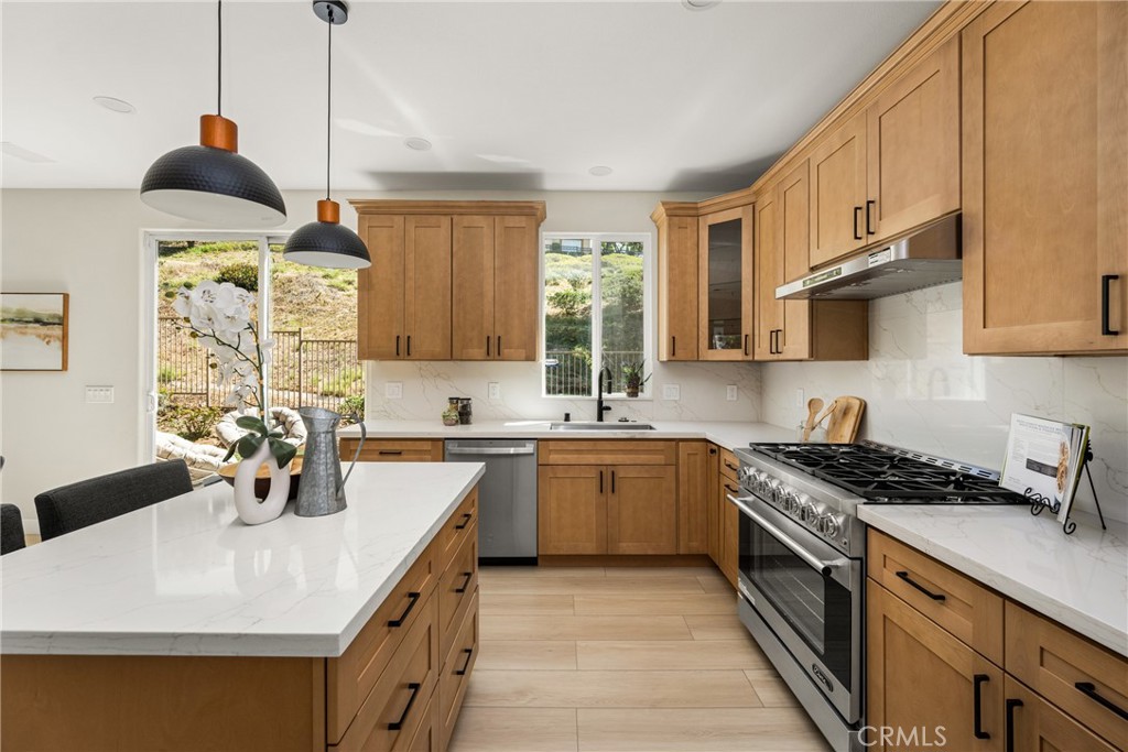 705 E Lemon Swirl Property Photo 10