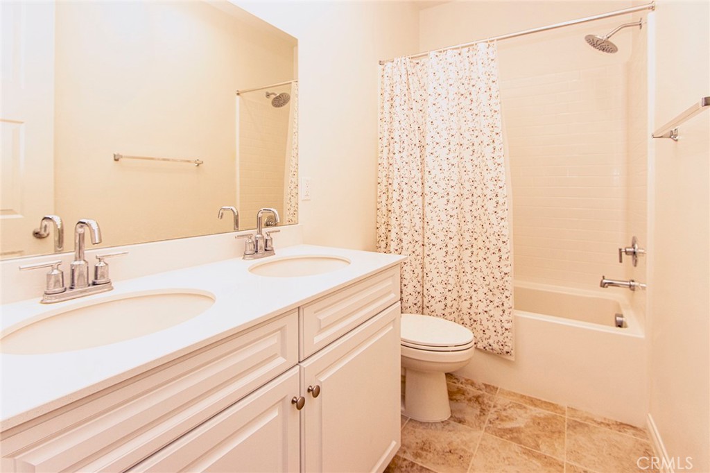 6899 Magnolia Avenue Property Photo 12