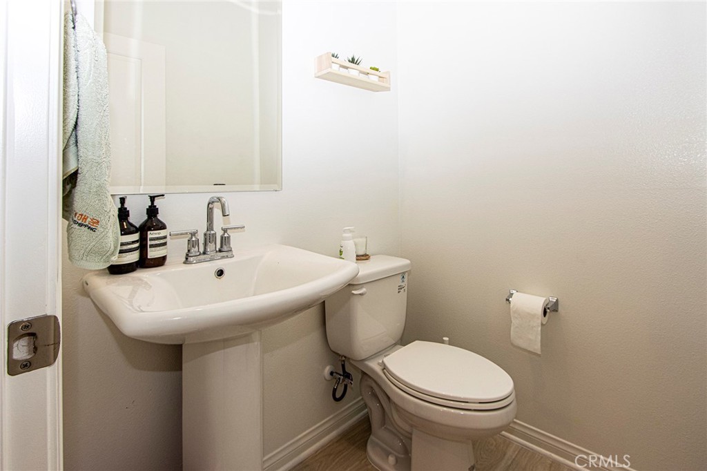 6899 Magnolia Avenue Property Photo 15