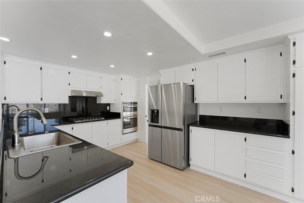 13381 Presidio Place Property Photo 11