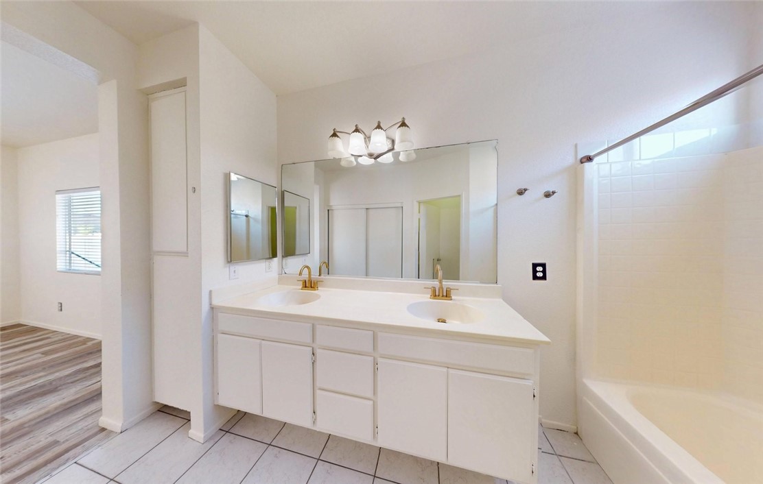5139 Contay Property Photo 14
