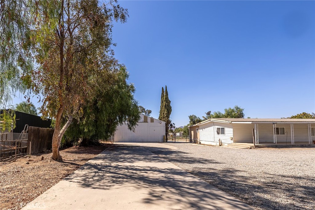 29665 Alicante Drive Property Photo 4