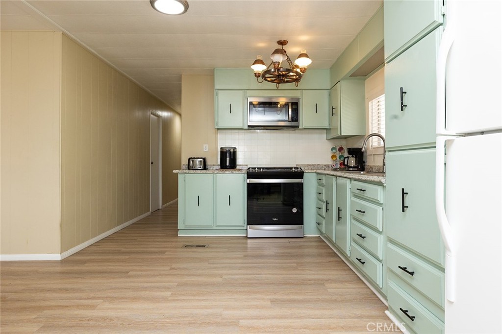 29665 Alicante Drive Property Photo 17