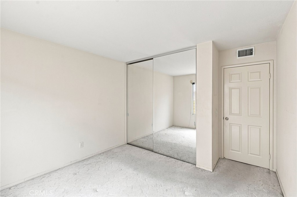 2127 E Bellbrook Property Photo 22