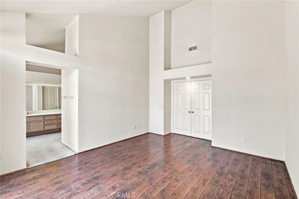 2127 E Bellbrook Property Photo 28