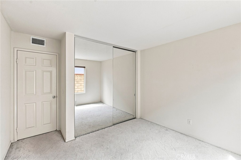 2127 E Bellbrook Property Photo 34