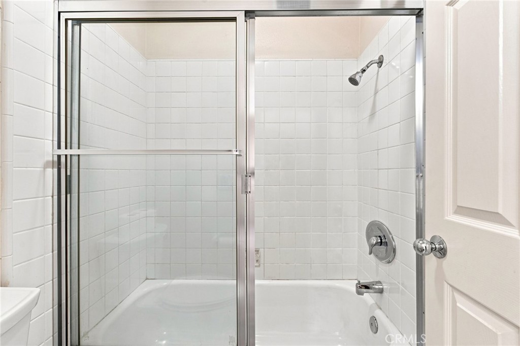 2127 E Bellbrook Property Photo 39