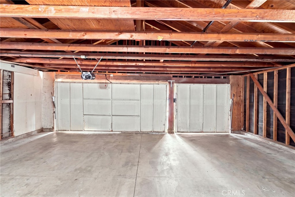 2127 E Bellbrook Property Photo 42