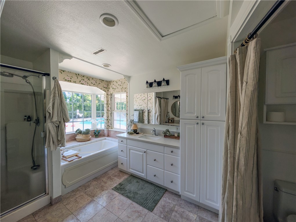 2146 W Crone Avenue Property Photo 18