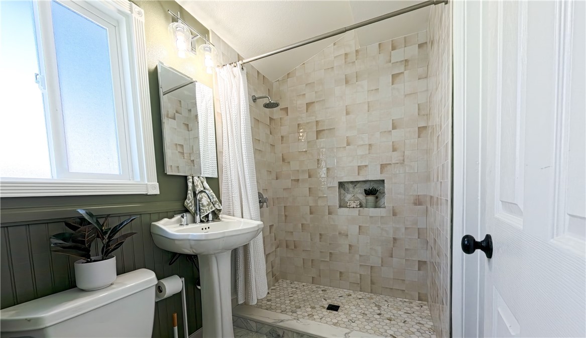 2146 W Crone Avenue Property Photo 29