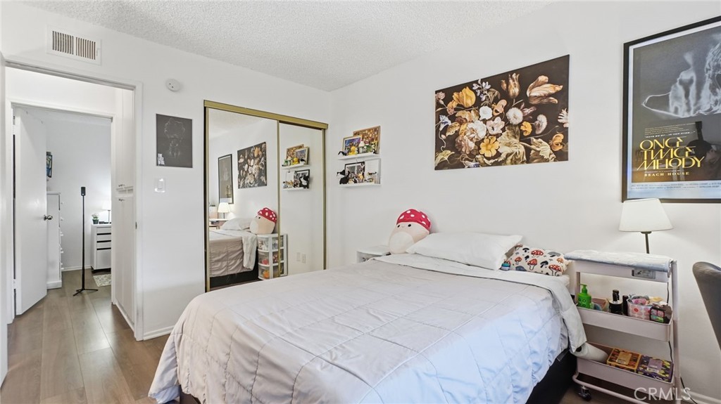 1239 W Rosecrans 4 Property Photo 17