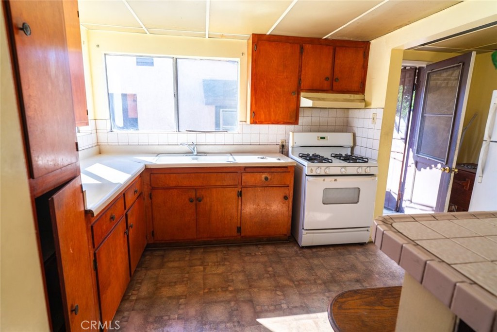 814 W Maple Street Property Photo 5