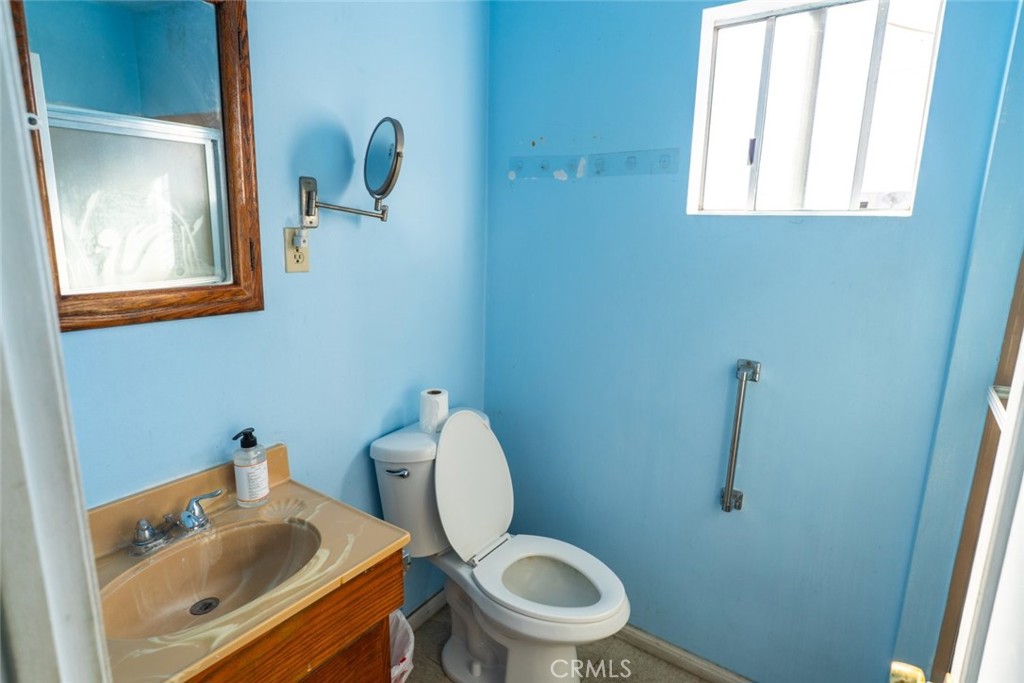 814 W Maple Street Property Photo 7