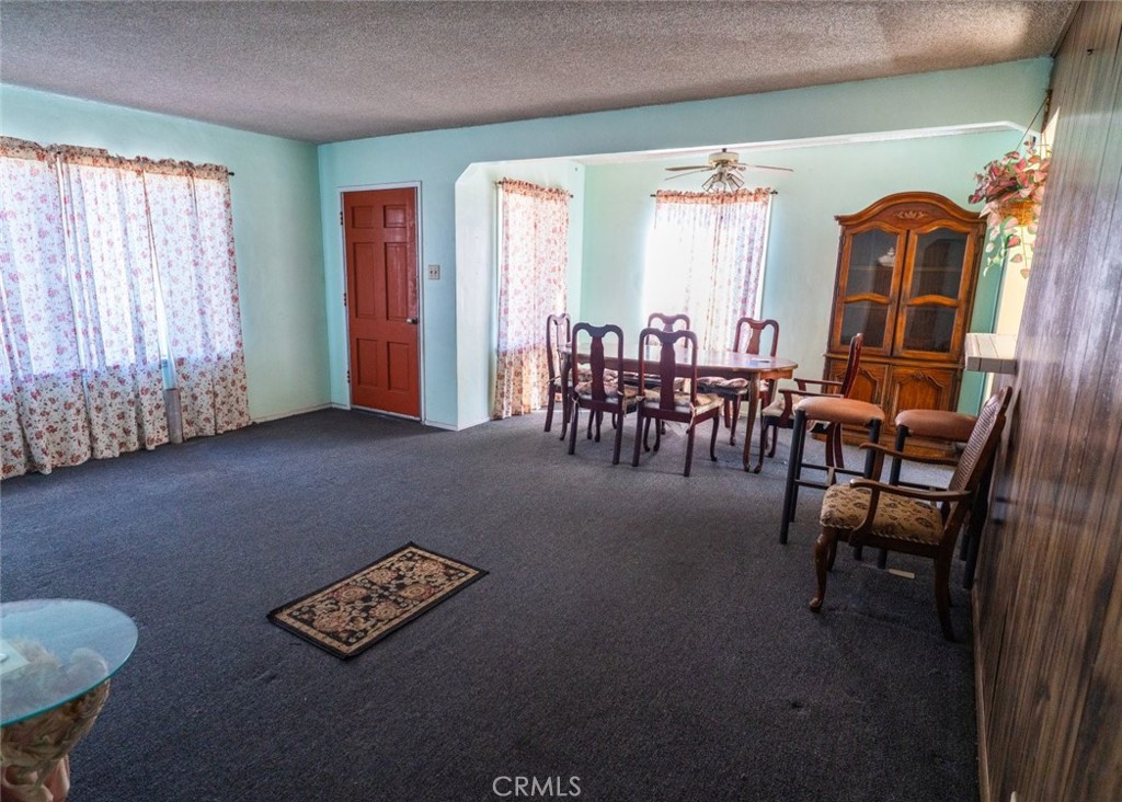 814 W Maple Street Property Photo 8