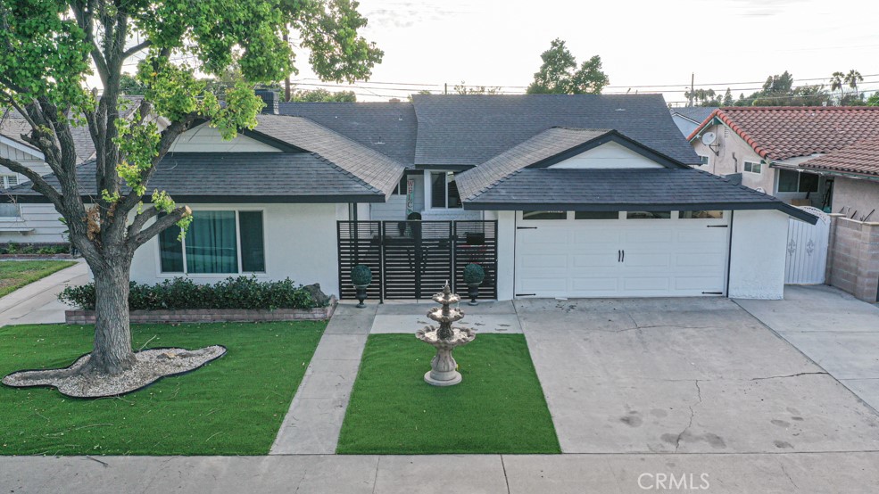 2023 S Janette Property Photo 4