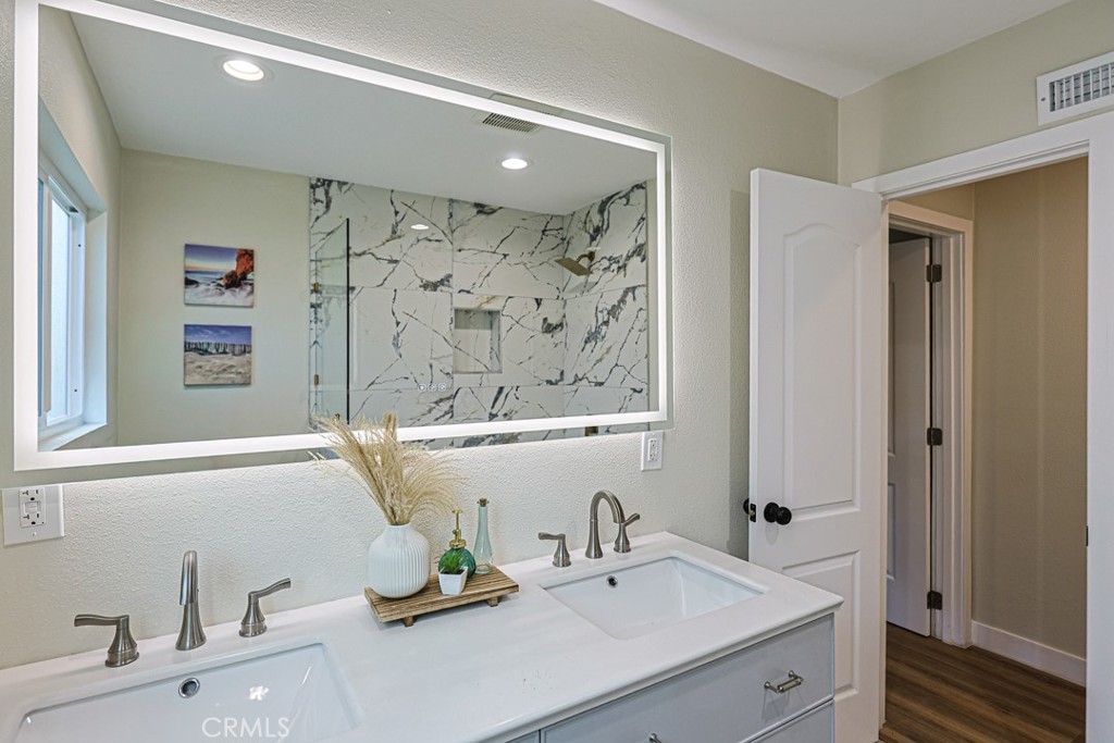 2023 S Janette Property Photo 41
