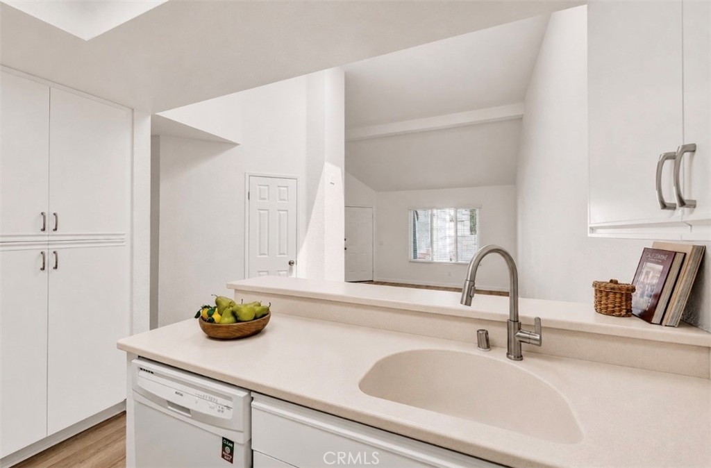 22 Aruba Property Photo 10