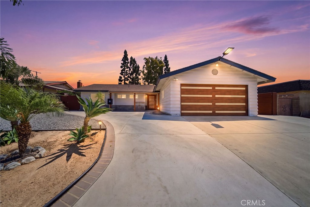 14762 Carfax Property Photo 10
