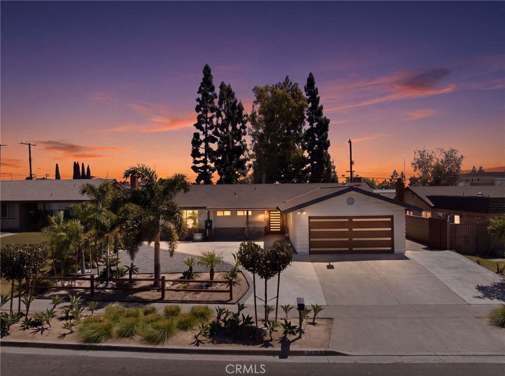 14762 Carfax Property Photo 19
