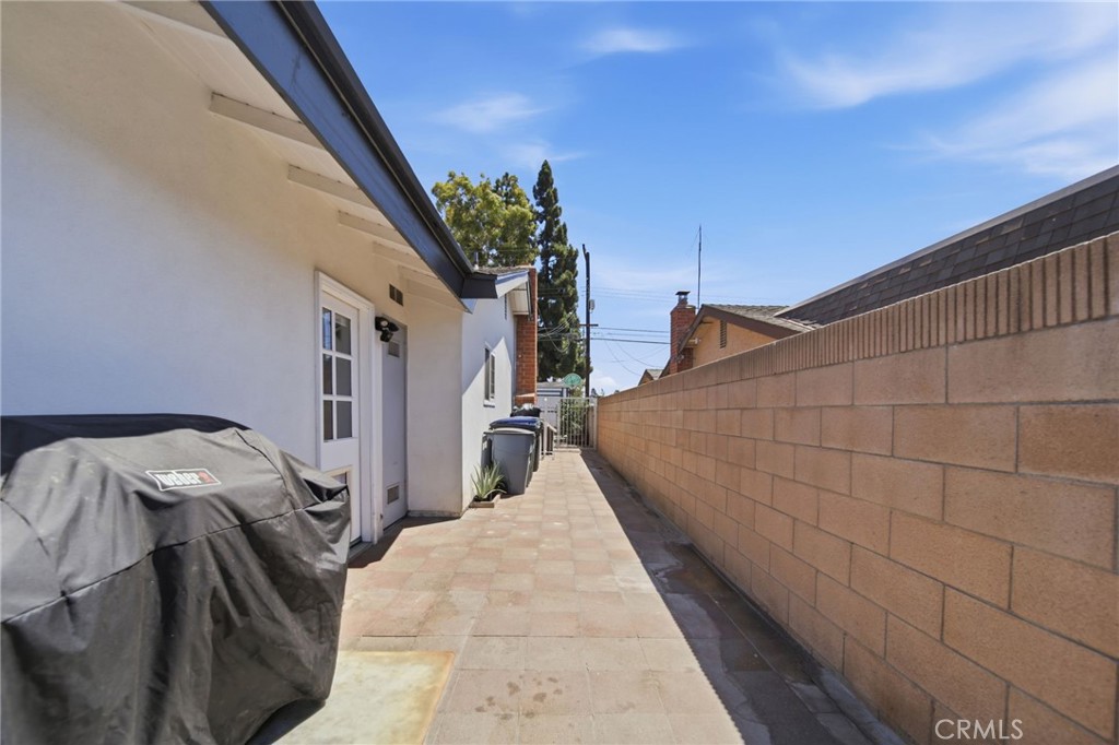 14762 Carfax Property Photo 39