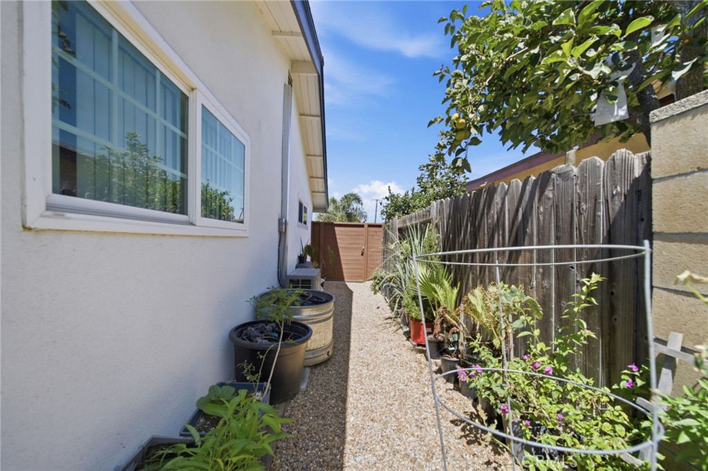 14762 Carfax Property Photo 45