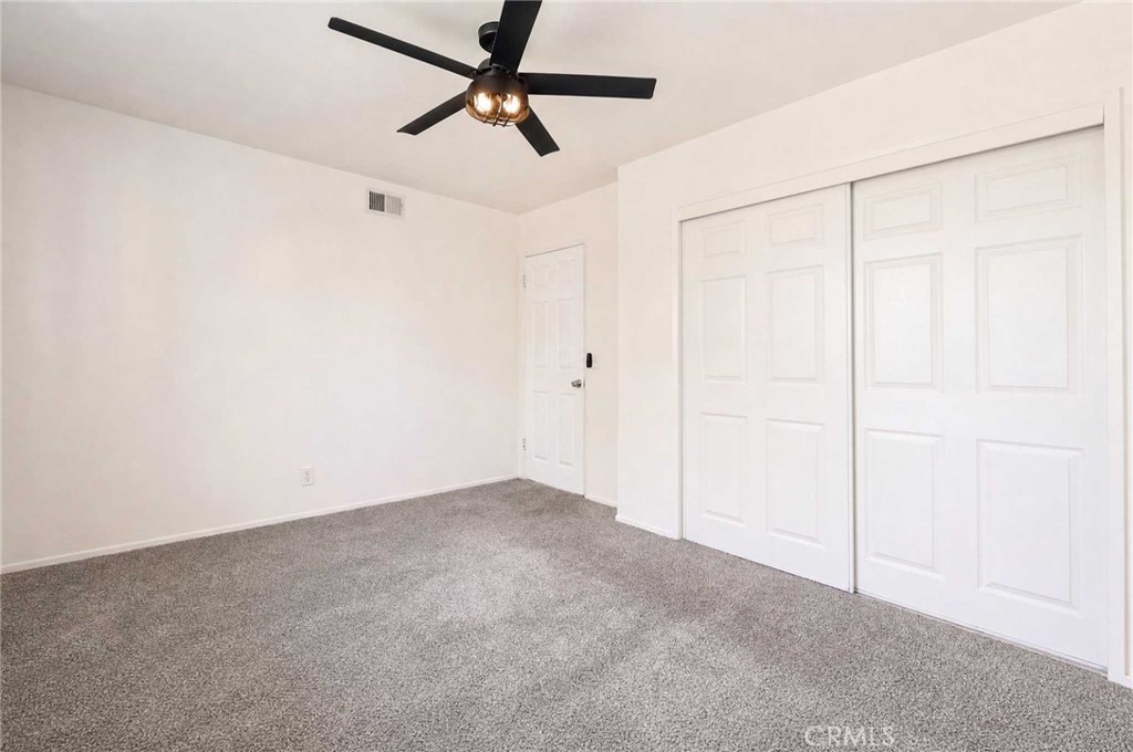 1911 W Maywood Property Photo 12